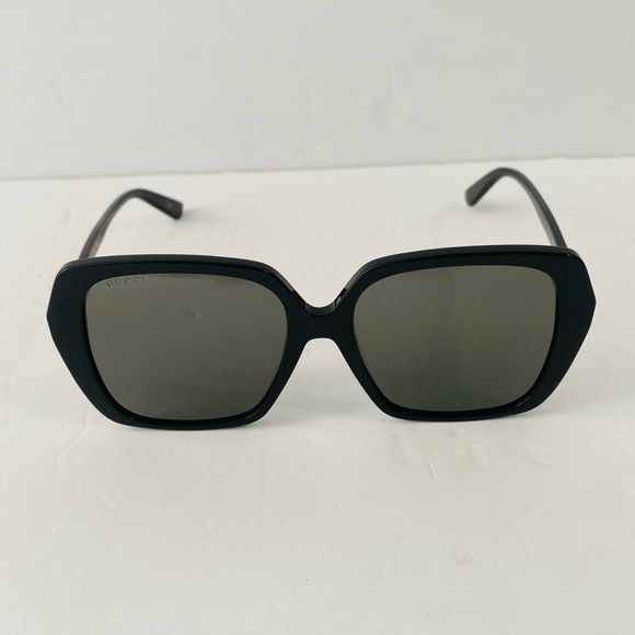 New Gucci  Women’s Square Ladies Sunglasses
Item No. GG0533SA 001 56 - Picture 11 of 14